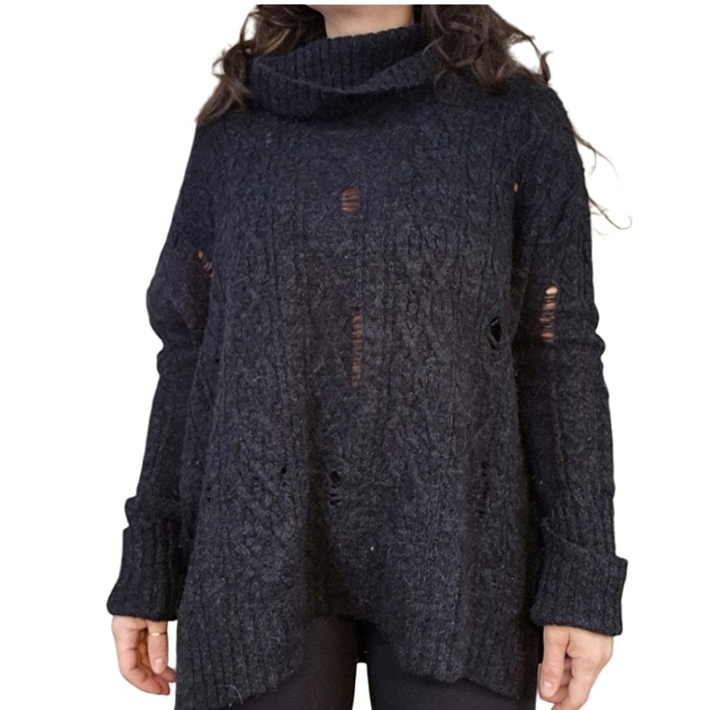 Women's Black Cable Knit Sweater